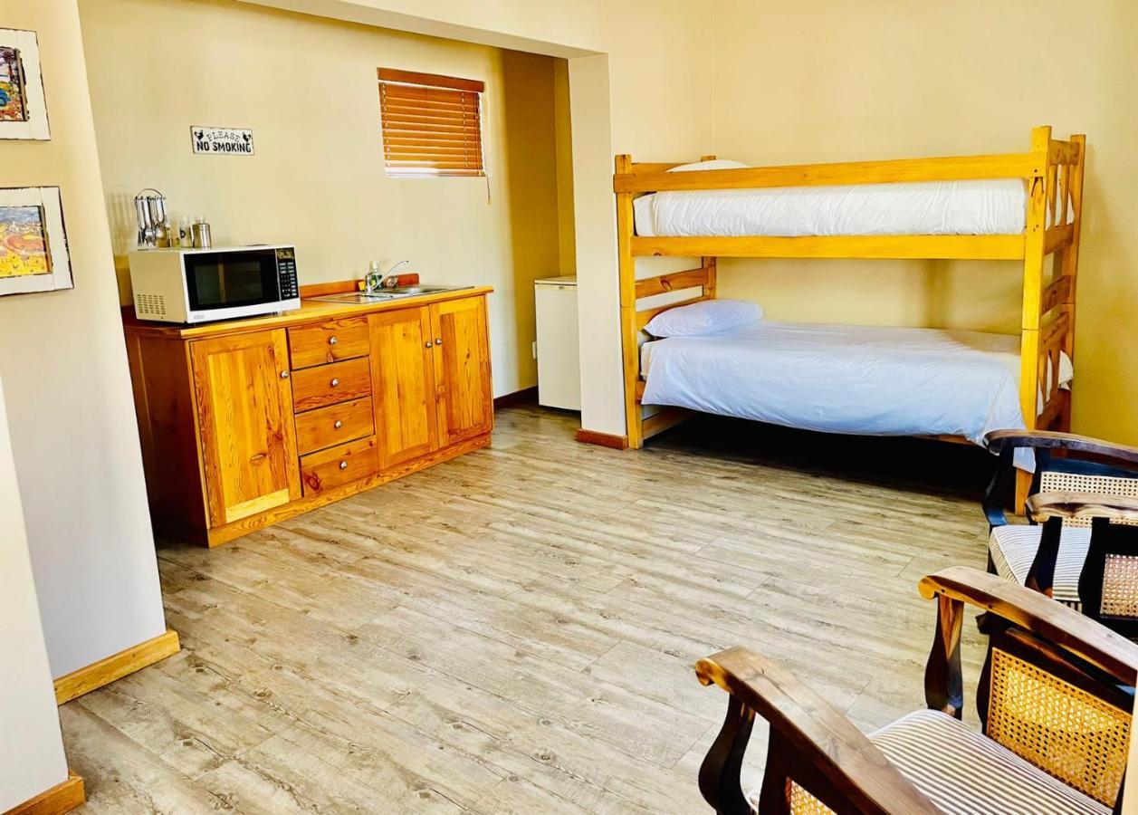 Travalia Guest Farm Villa Nelspoort Ngoại thất bức ảnh